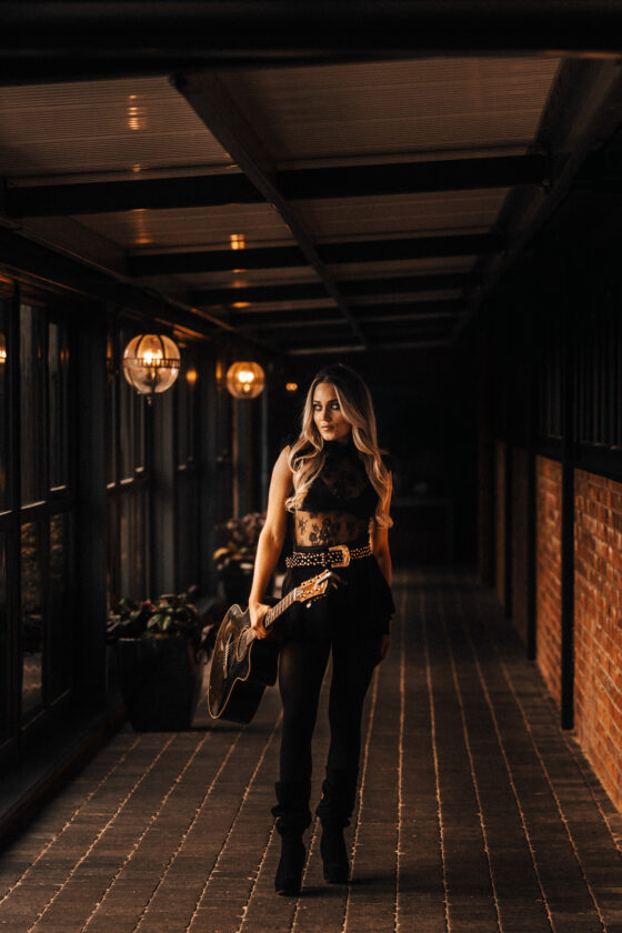 abi acoustic singer