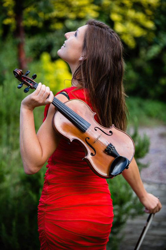 Violinist Liz for Hire
